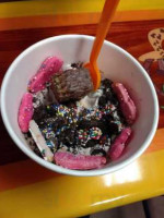 Yogo Frozen Yogurt Sweet Treats food