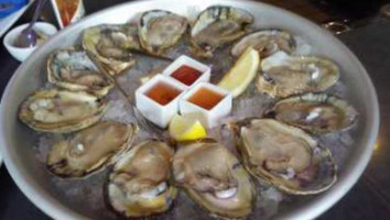 Oyster Boy Fish House food