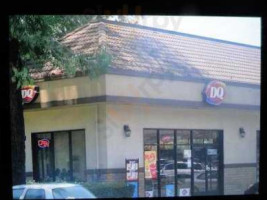 Dairy Queen (treat) outside