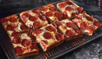 Jets Pizza food