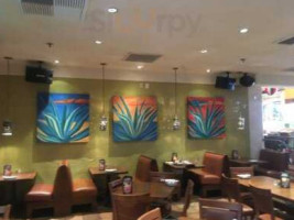 El Torito Lakewood inside