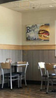 Culver’s inside