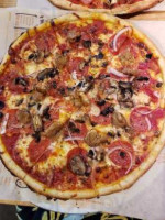 Blaze Pizza food