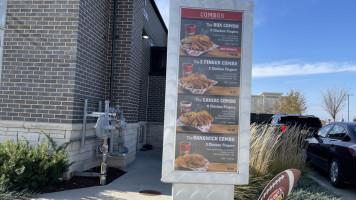 Raising Cane's Chicken Fingers outside