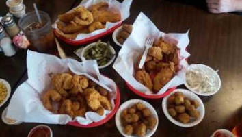 Sam's Southern Eatery food