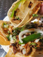 Joliza's Tacos food