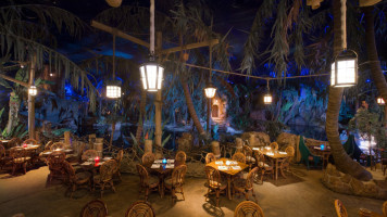 Blue Lagoon Disneyland Paris inside