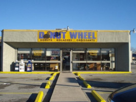 Donut Wheel outside