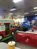 Chuck E. Cheese food