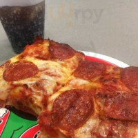 Jet's Pizza food