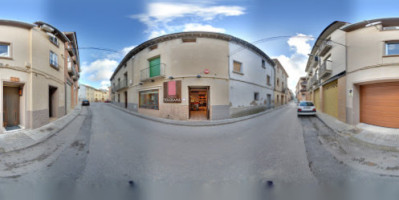 Pasteleria Tolosana Almudevar outside