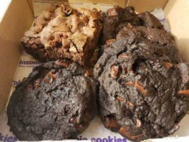 Insomnia Cookies food