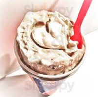 Dairy Queen West (treat Cakes) food