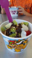 Yogurtland Goleta food