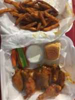 901 Wings inside