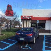 Arby's outside