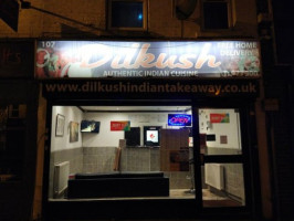 Dilkush inside