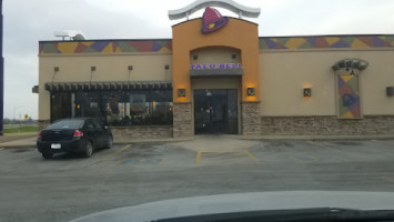 Taco Bell outside