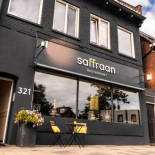 Saffraan À l'intérieur