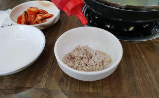 이석해물칼국수 food