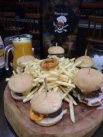 Piratas Burger food