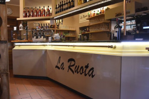 La Ruota food