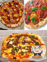 Cegielnia Pizzeria food