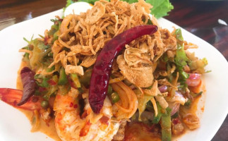 Ran Tam Rin Suan (garden ร้านตำริมสวน food