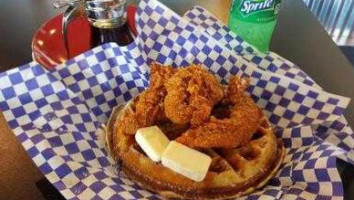 Big Shake's Hot Chicken Fish food