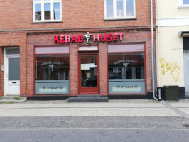 Kebab Huset outside