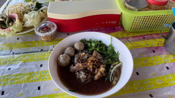 ร้านก๋วยเตี๋ยวเรือเฝอ อำเภอจุน food