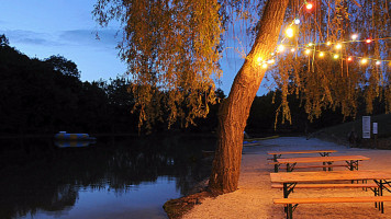 La Guinguette Du Lac food