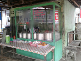 Warung Nasi Uduk Santi food