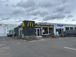 Mcdonald's outside