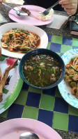 ส้มตำซาร่า food