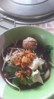 ก๋วยเตี๋ยวเก้าล้าน food