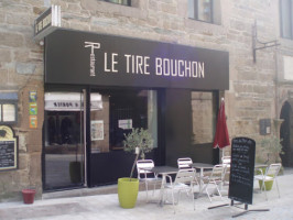 Le Tire Bouchon food