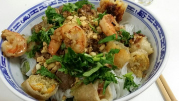 Traiteur Thanh food