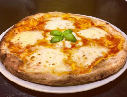 Pizzeria Sorrento Di Fusillo Pasqua food