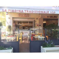 Pappa Piada Pizza inside