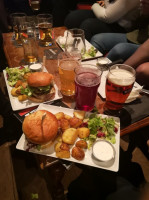 Fox and Friends Pub food