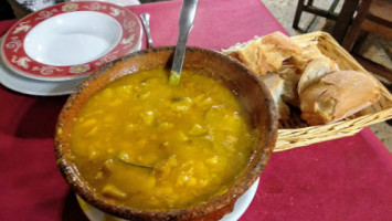 Meson El Cantaro food