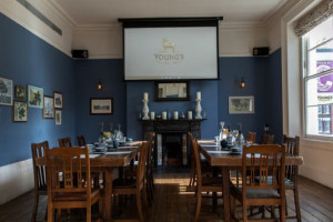 The Canonbury Bar Restaurant food