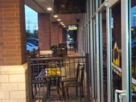 Buffalo Wild Wings outside