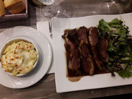 Le Dauphin food