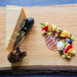 Lev.by Mike Nourriture