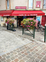 La Villa De La Mairie inside