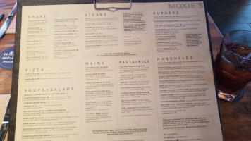 Moxies Bayers Lake food