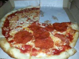 Graziano's Pizza food