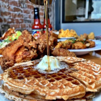 Lo-lo’s Chicken Waffles food